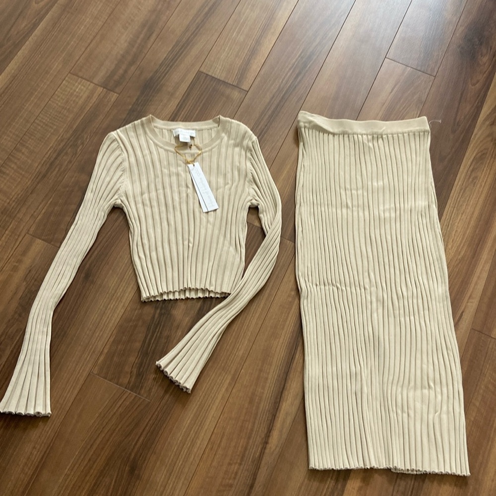 House of Harlow 1960 Beige Ribbed Two-Piece Set
